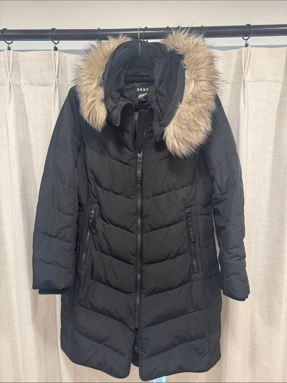 DKNY Black Quilted Puffer Coat with Faux Fur-Trim Hood
